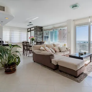  Apartment Playamar