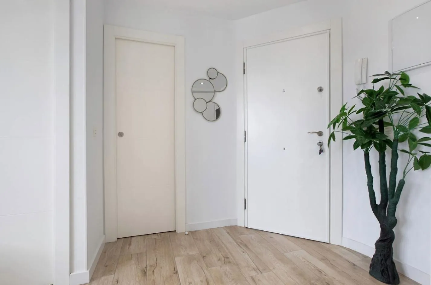 Sunny Apartment New In The Center Torremolinos Spain