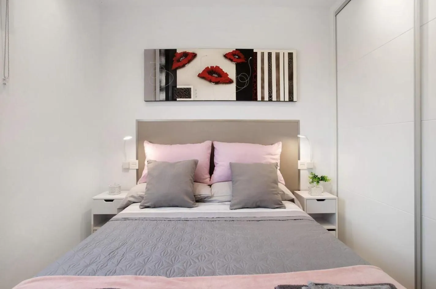Sunny Apartment New In The Center Torremolinos